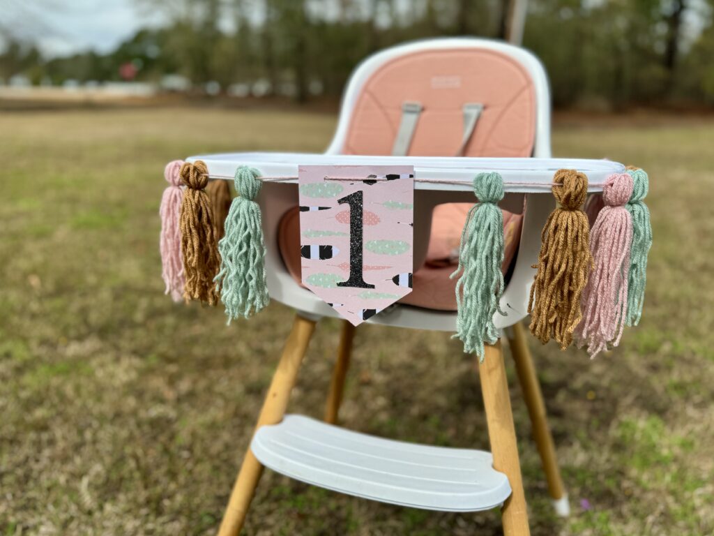 final look at diy yarn high chair banner for birthday